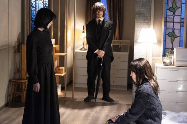 永野芽郁“雨”の影手繋ぎに「ピュア」「キュンキュン」の声続出…「君が心をくれたから」第3話