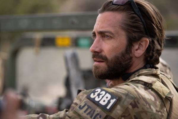 ジェイク・ギレンホールが明かす、ガイ・リッチー監督との撮影秘話『コヴェナント』インタビュー映像