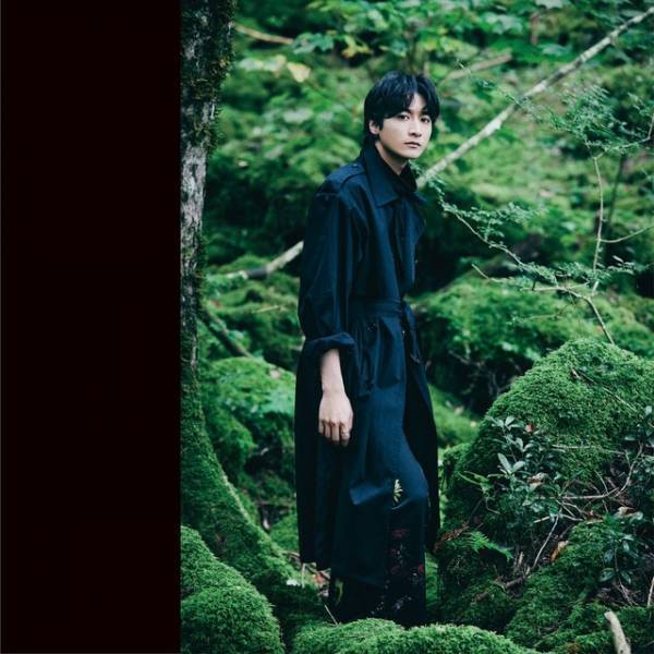 小関裕太、“自然”がテーマの4月始まりカレンダー発売「より呼吸が聞こえるような」