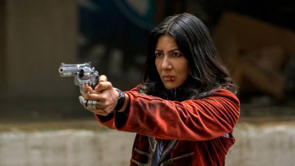 アンソニー・マッキーvs謎のピエロ！カーアクション満載「ツイステッド・メタル」日本版予告