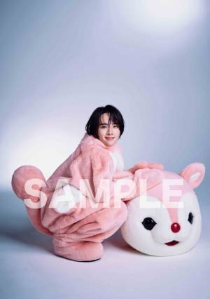 板垣李光人、完全セルフプロデュースのカレンダー発売　メイキング映像も