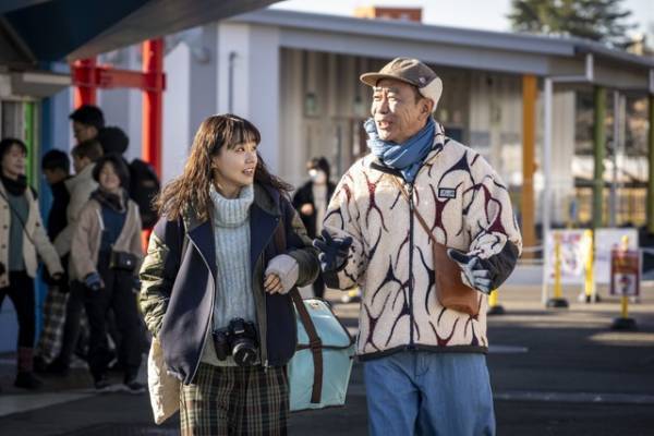 “父娘”木梨憲武＆奈緒が遊園地に…認められない婚約者・濱田岳“一馬”親子も合流？「春になったら」第3話