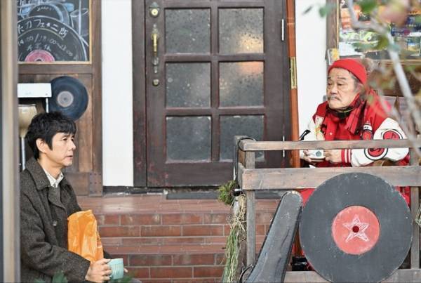 バイオリンを手にした芦田愛菜“響”、迫力ある演奏に「鳥肌が止まらなかった」の声上がる…「さよならマエストロ」3話