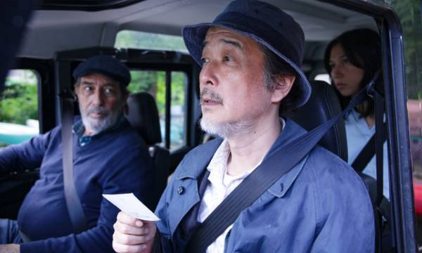 リリー・フランキー「“家族の介護”は監督にとってライフワーク」『コットンテール』予告編＆ポスター解禁