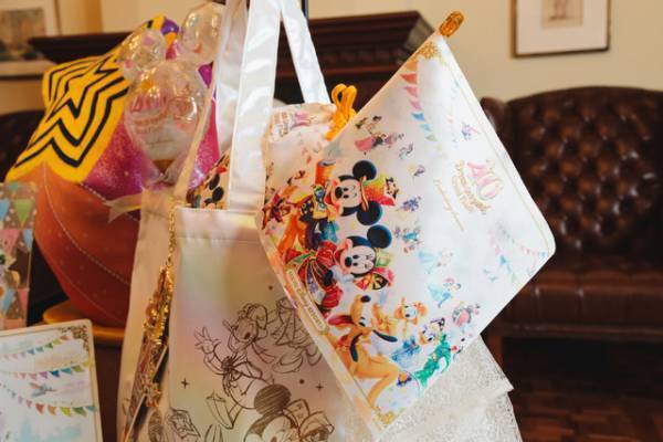 【ディズニー】東京ディズニーリゾート40周年がグランドフィナーレ！アニバーサリーのラストを彩るスペシャルグッズでお祝いしよう