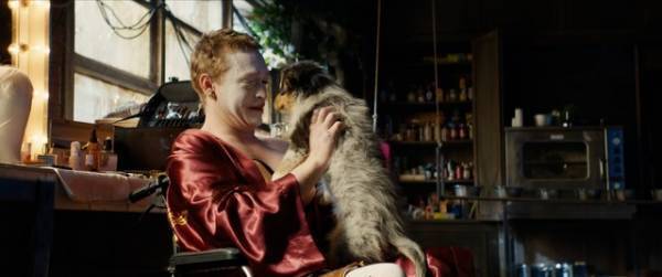 ケイレブ・ランドリー・ジョーンズは「熱心に準備」『DOGMAN ドッグマン』犬たちとの撮影秘話が明らかに