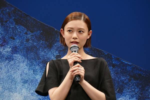 杉咲花＆志尊淳「尊敬しかない」と互いを称賛！『52ヘルツのクジラたち』完成披露試写会