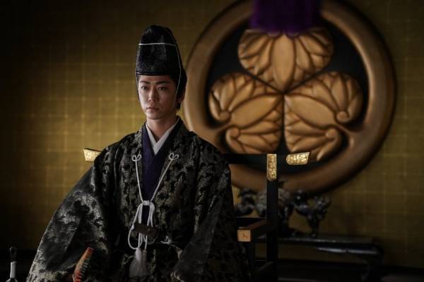 亀梨和也“家治”と小芝風花“倫子”に「最高の夫婦」の声上がる…「大奥」5話