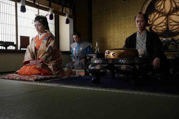 亀梨和也“家治”と小芝風花“倫子”に「最高の夫婦」の声上がる…「大奥」5話