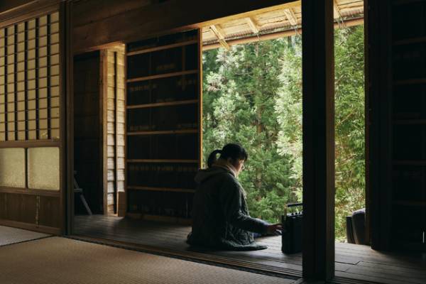 三宅朱莉＆水川あさみら“家族”に変化が訪れる…『霧の淵』予告編　4月19日公開