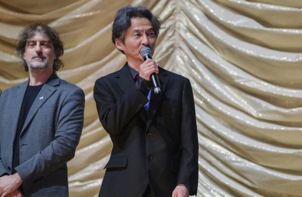 永瀬正敏＆浅野忠信＆佐藤浩市ら『箱男』ベルリン世界初上映に参加「時代が『箱男』に追いついた」と監督