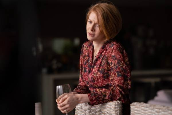 カンヌ受賞経験を持つエミリー・ビーチャムの役柄に注目『コヴェナント』本編映像