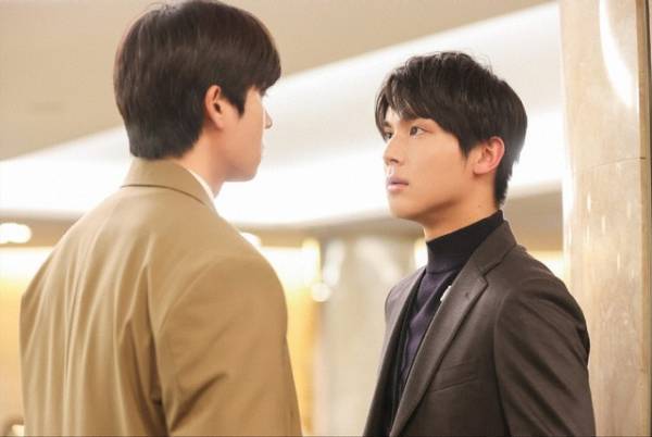 二階堂ふみ“侑里”とチェ・ジョンヒョプ“テオ”のキスに感動の声続々…「Eye Love You」6話