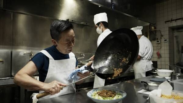人気中華風家庭料理店の女性オーナーを追うドキュメンタリー『キッチンから花束を』5月公開　