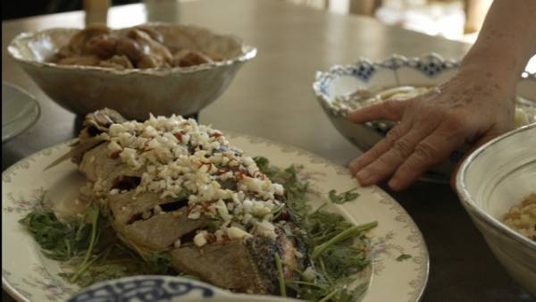 人気中華風家庭料理店の女性オーナーを追うドキュメンタリー『キッチンから花束を』5月公開　