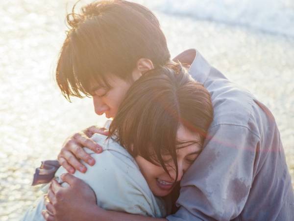 佐藤健「恋愛というものの真実を追求するような」『四月になれば彼女は』メイキング映像初公開