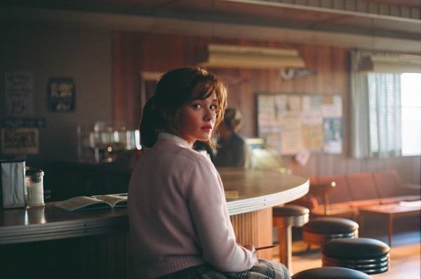 スーパースターとの波乱に満ちた恋と結婚生活を映し出す『プリシラ』ポスター＆予告編