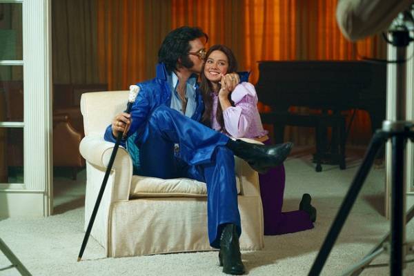 スーパースターとの波乱に満ちた恋と結婚生活を映し出す『プリシラ』ポスター＆予告編