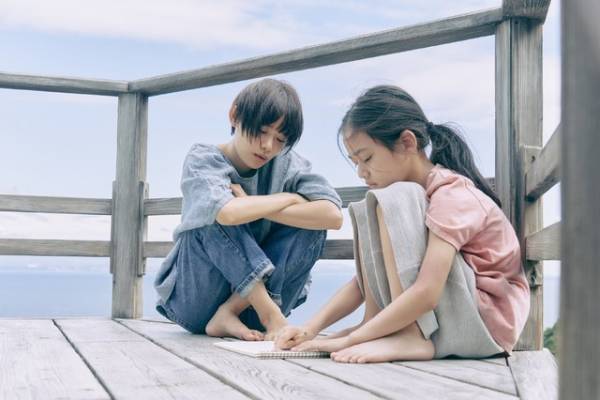 杉咲花＆小野花梨、リアル“親友同士”が覚悟を決める本編映像＆インタビュー映像『52ヘルツのクジラたち』