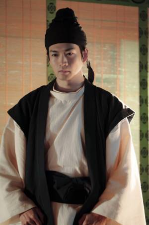 竜星涼＆浩歌＆松下洸平、大河ドラマ「光る君へ」扮装写真公開