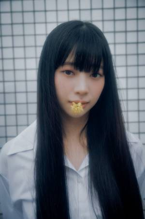 「ユニチケ」から誕生「UNIS」のナナ、人気音楽番組「THE SHOW」で日本人初のMCに