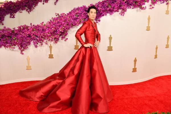 【第96回アカデミー賞】華やかなレッドカーペットのファッションチェック