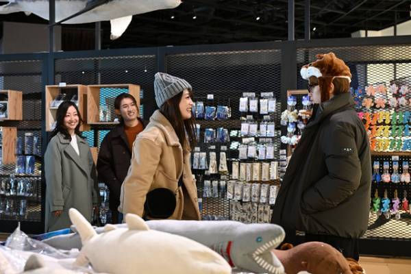 「リビングの松永さん」第10話 中島健人“松永”×高橋ひかる“美己”、水族館でWデートへ…？