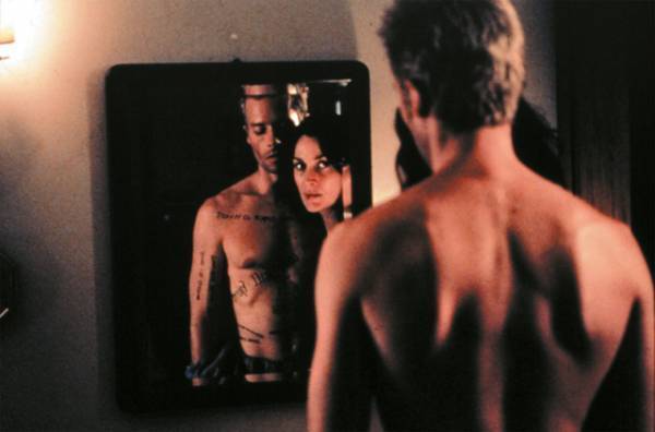 アカデミー賞7冠『オッペンハイマー』公開記念、クリストファー・ノーラン『メメント』限定上映