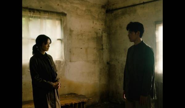 小松菜奈×松田龍平『わたくしどもは。』5月31日公開決定　佐渡島、“彷徨える魂たち”を映す本予告