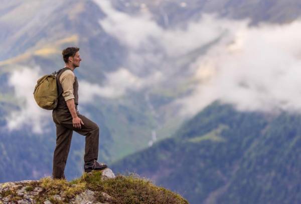 世界40言語・160万部超えのベストセラー映画化『ある一生』日本版ポスター