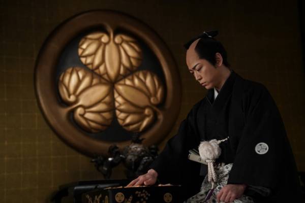 亀梨和也が一人二役「全然違う種類の色気」「別人」の声上がる…「大奥」10話