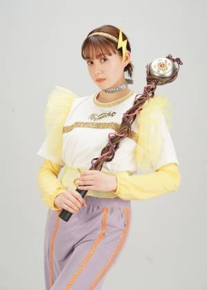 トリンドル玲奈、篠原涼子×バカリズムW主演「イップス」初回に犯人役で出演