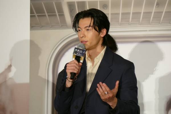 シュー・グァンハン、覚えた日本語は「あざーす」？　主演作『青春18×2 君へと続く道』来日記者会見