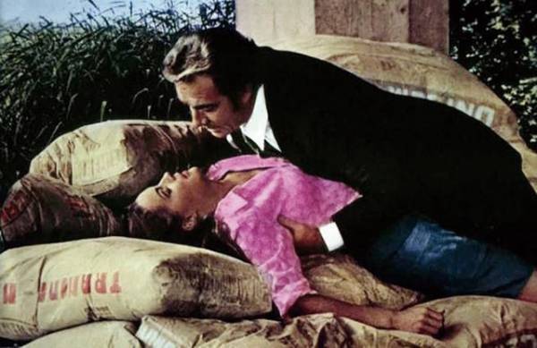 「エンニオ・モリコーネ特選上映」で日本初公開『ラ・カリファ』場面カット解禁