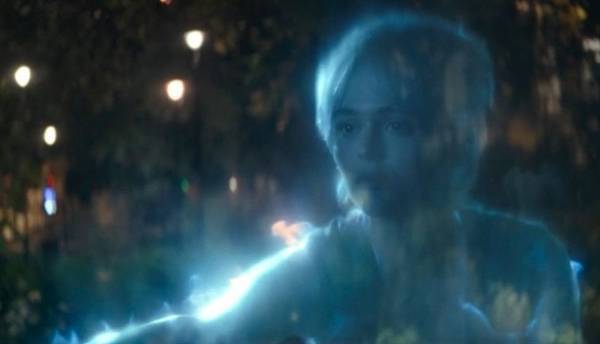 少女のゴーストとチェス対決『ゴーストバスターズ／フローズン・サマー』本編映像