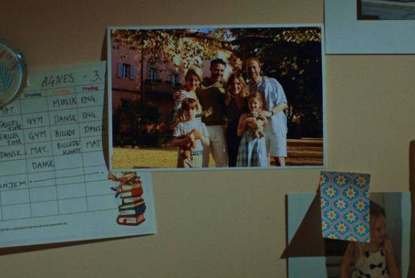 監督の実体験から着想を得た物語にブラムハウスも注目『胸騒ぎ』