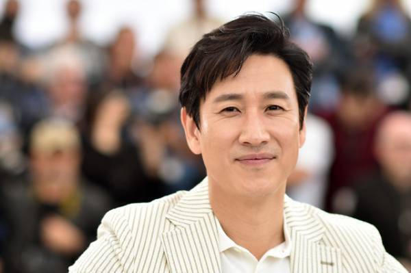 イ・ソンギュンの遺作の1つ、チョン・ユミ共演『スリープ』6月28日公開