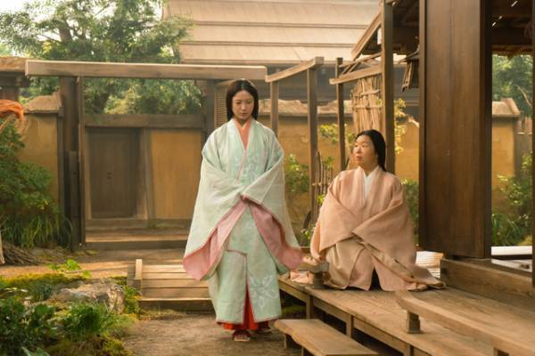 吉高由里子、ききょうを語る　井浦新も登場の「光る君へ」君かたり公開