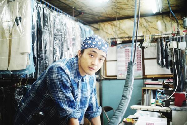 佐藤寛太が5役を演じ分け！涙を流す場面写真も解禁『不死身ラヴァーズ』