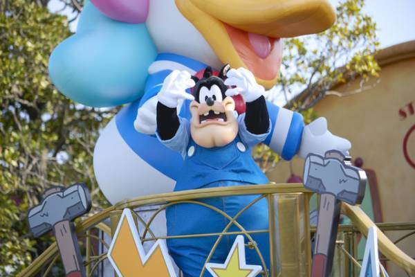 【ディズニー】ドナルドダックが主役の新イベント“パルパル第2弾”明日開幕！新パレードには初登場のピートの姿も