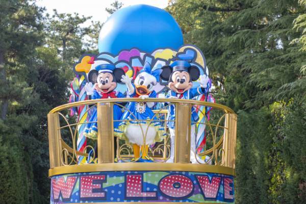 【ディズニー】ドナルドダックが主役の新イベント“パルパル第2弾”明日開幕！新パレードには初登場のピートの姿も