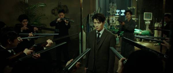 カーチェイス、肉弾戦、銃撃戦！迫力アクション満載『貴公子』特別映像