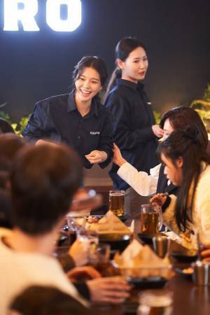 チャウヌ「心が温まるといいな」「ワンダフルワールド」最終話に向けキャストインタビュー公開