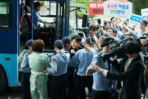 チャウヌ「心が温まるといいな」「ワンダフルワールド」最終話に向けキャストインタビュー公開