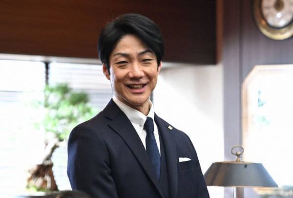 長谷川博己“明墨”が証人に放ったアドバイスに「泣けた」「痛快だった」の声上がる…「アンチヒーロー」1話