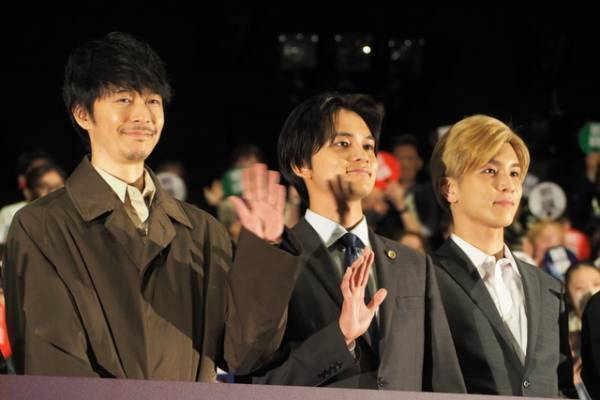 「アンチヒーロー」第1話の反響に長谷川博己＆北村匠海らがニヤニヤ「しめしめという感じ、考察して！」