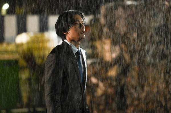 岩田剛典“緋山”の判決後に新たな事実が発覚「正義とは何だろう」の声上がる…「アンチヒーロー」2話