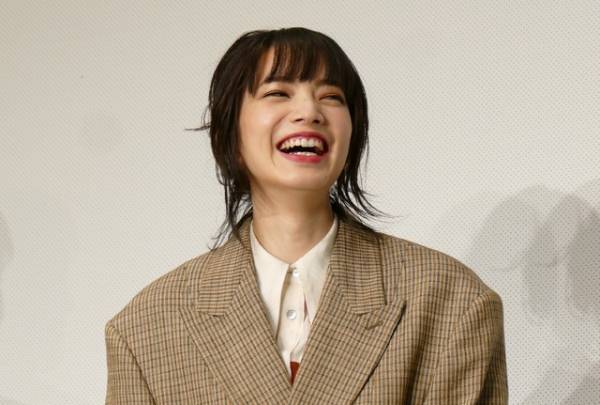 小松菜奈、第1子出産後初の公の場　初共演した松田龍平は「安心感がありました」