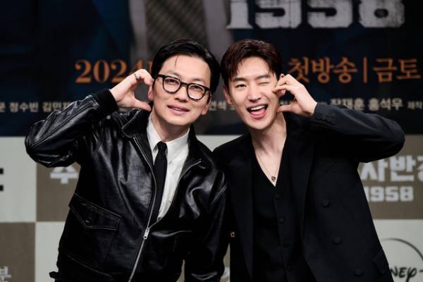 イ・ドンフィ「イ・ジェフンさんのおかげで僕たちが1つに」「捜査班長 1958」会見レポ