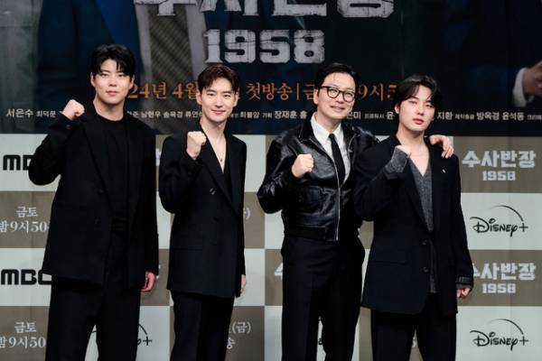 イ・ドンフィ「イ・ジェフンさんのおかげで僕たちが1つに」「捜査班長 1958」会見レポ